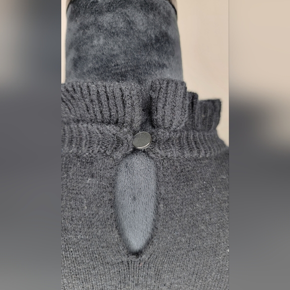J Crew Lambs Wool Blend Long Sleeve Black Ruffled Collar Keyhole Sweater Size S - Picture 8 of 13